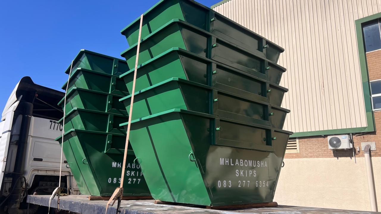 Mhlabomusha skip hire bins